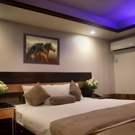 Hotel Marco Polo Lahore Luaran gambar
