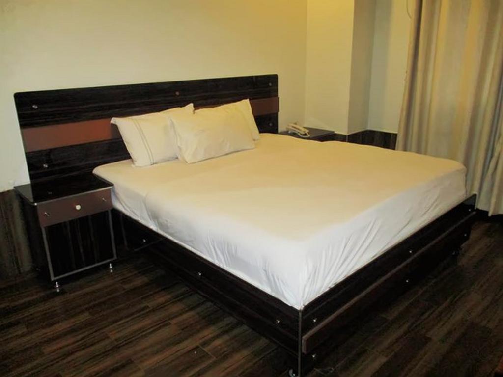 Hotel Marco Polo Lahore Luaran gambar